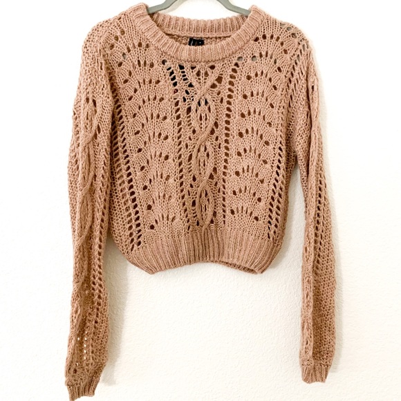 Moon & Madison Sweaters - NWT Moon & Madison Knit Crop Sweater